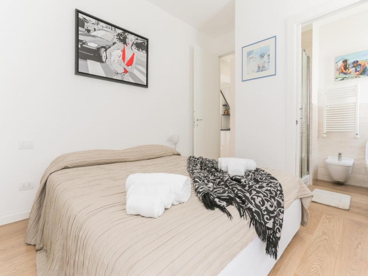The Rent - With Balcony In Amendola Appartamento *